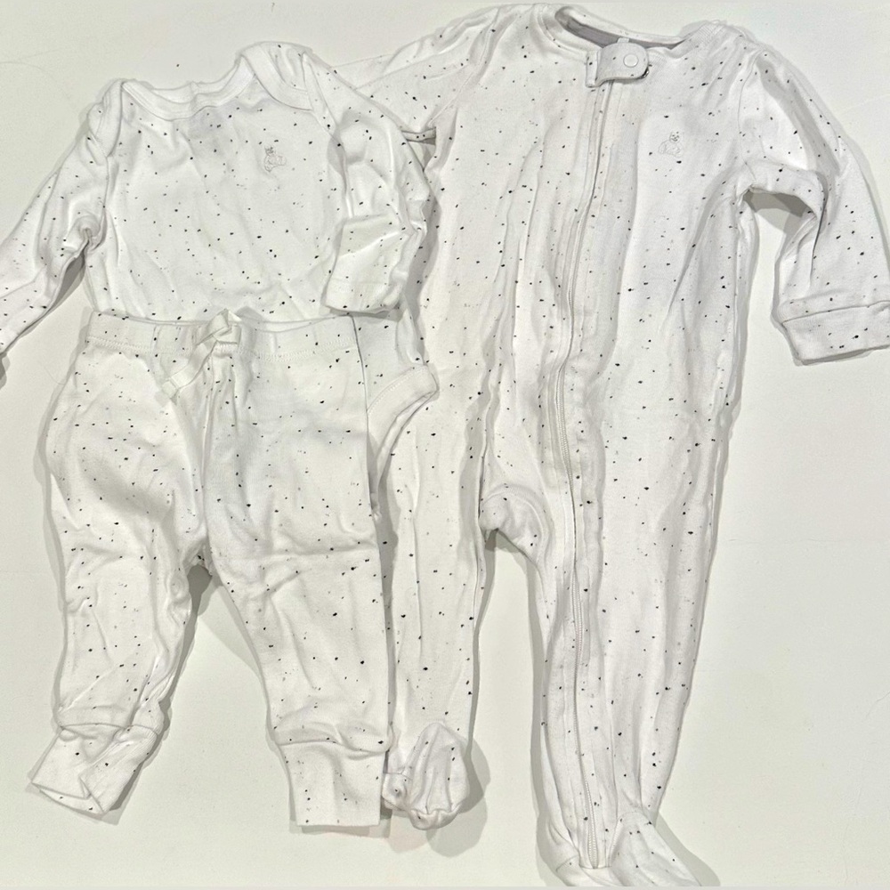 3-6 Months Baby Gap, Set of 2 Outfits, White with Charcoal Gray Speckles